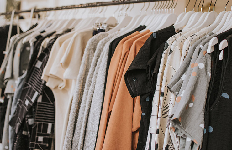 Why Are Influencers Promoting Fast fashion?