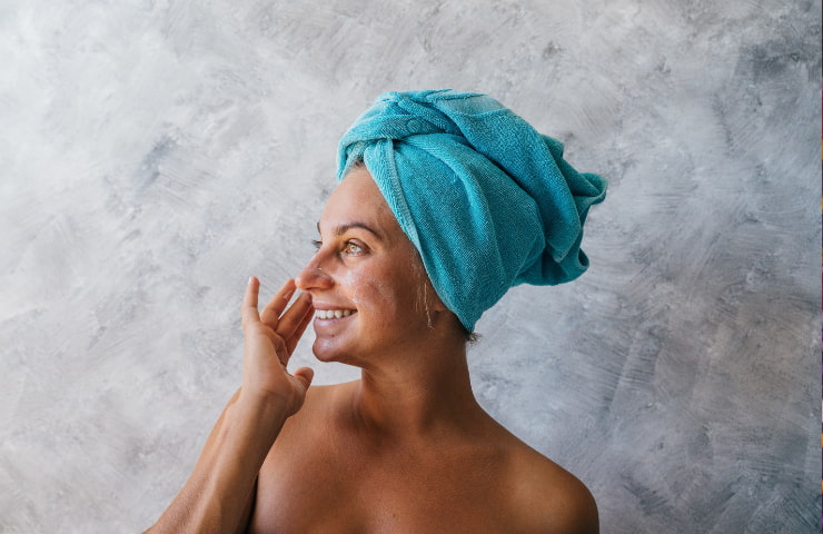 January 2022 Beauty Newsletter: 2020 vs 2021 beauty trends, hot hair care topics, and more.