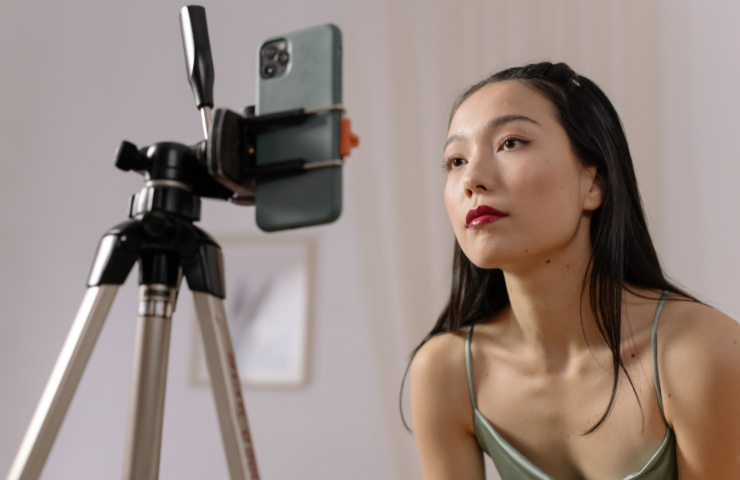 How to Find Influencers for Your Social Commerce Campaign
